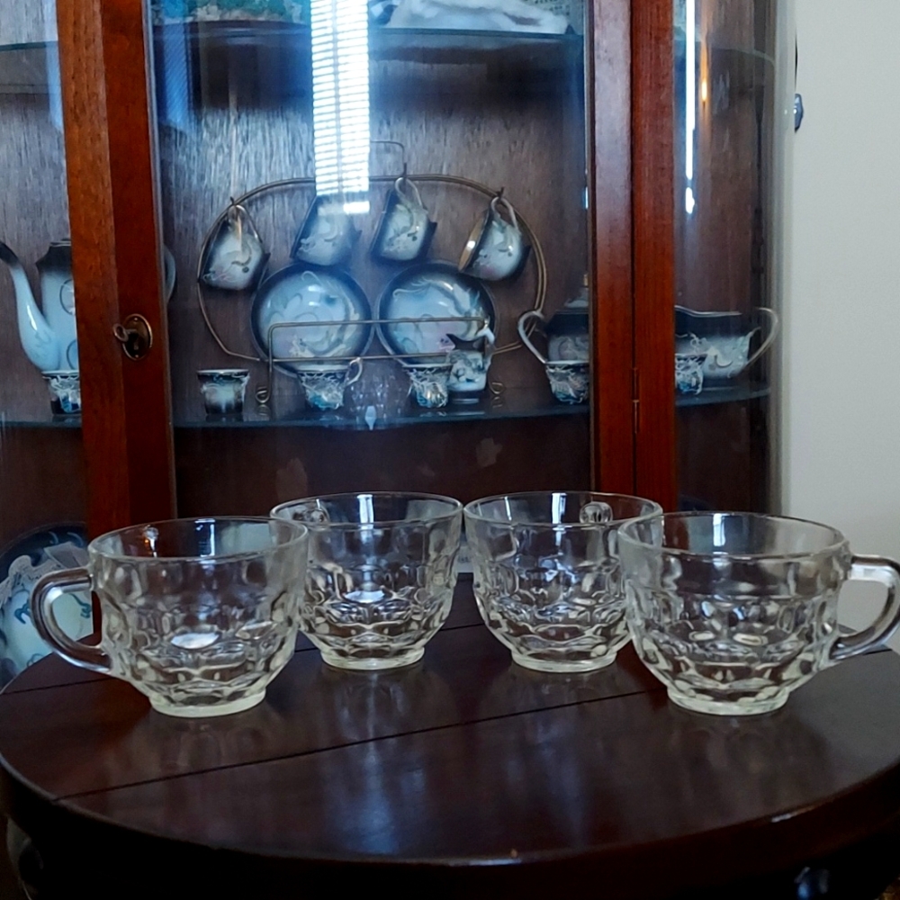 Tea/punch cups